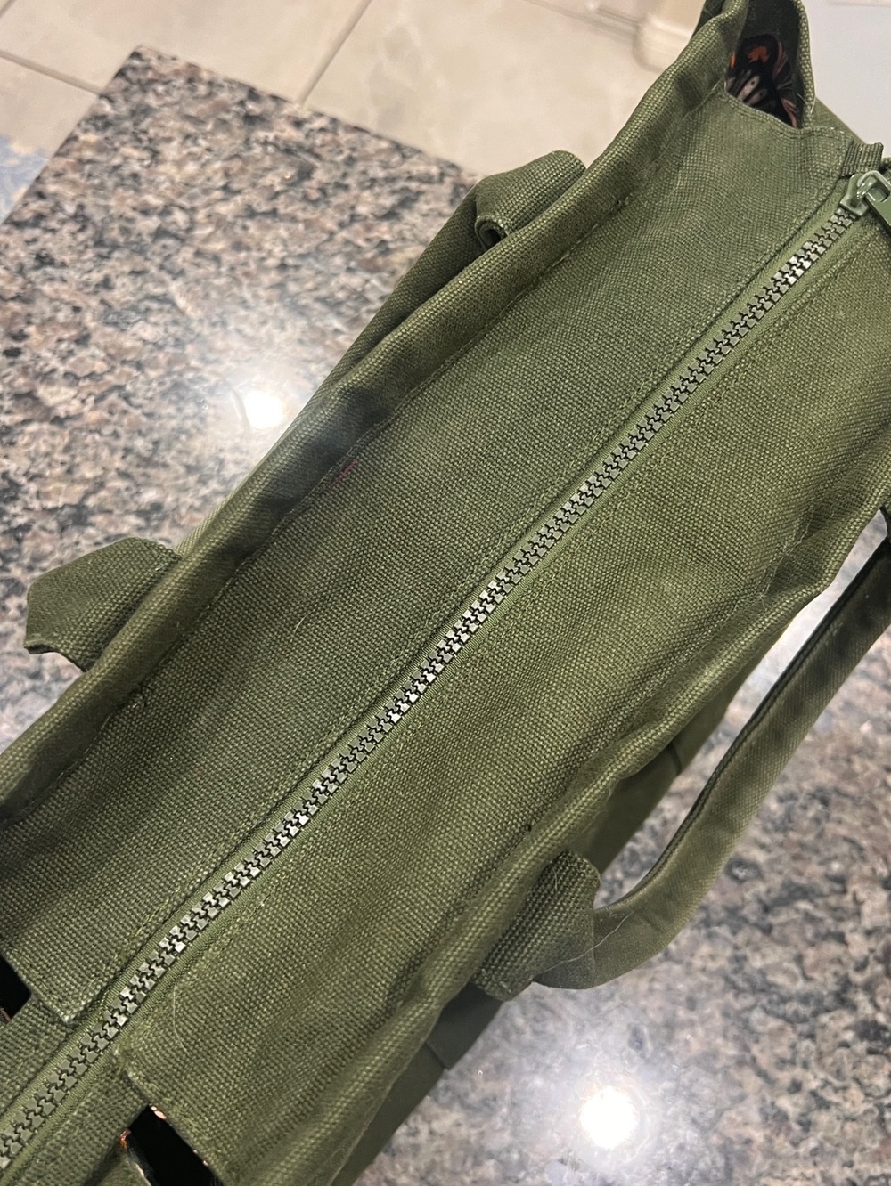 Popflex Sloane Tote - Olive - Picture 3 of 10